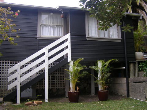 The Tree House, 6 Gowing Street - Internet Find 0