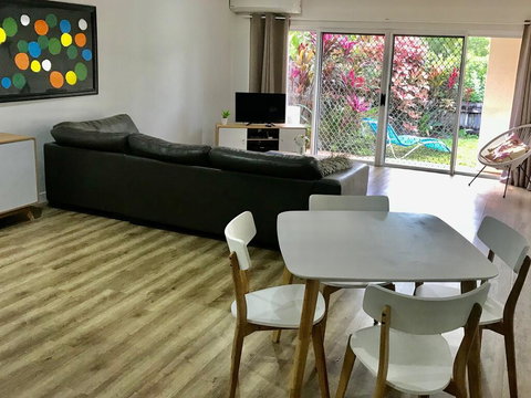 The Villas Palm Cove - Qld Realsetate 2