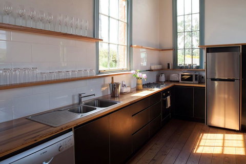 The Welsh Church - Swimm 1