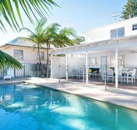The White House' 25 Tomaree Road - fantastic house with pool linen FOXTEL WII-U - Internet Find