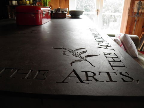 The Woolshed And Farmhouse Blue, Bruny Island - Renee 0