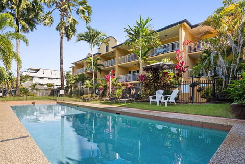 The York Beachfront Holiday Apartments - Renee 0