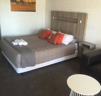 Thomas Lodge Motel - Internet Find
