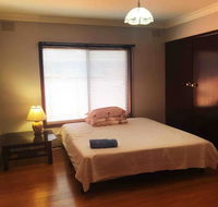 Thomastown antique house room 1 - Internet Find