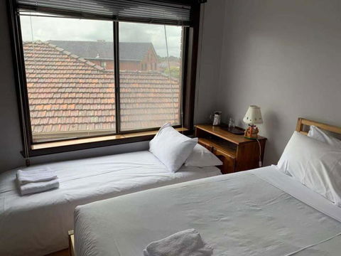 Thomastown Antique House Room 3 - Renee 0