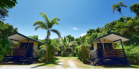Thornton Beach Bungalows Daintree - Swimm 1