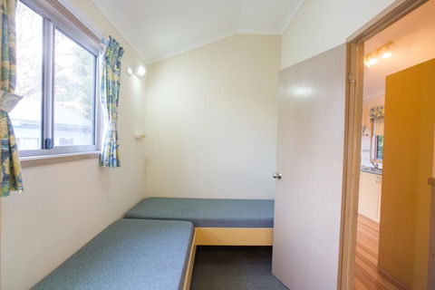 Thou Walla Sunset Retreat - Swimm 1