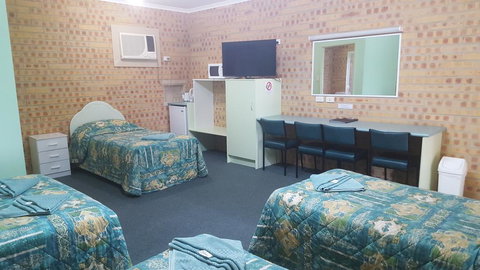 Tiaro Motor Inn - Internet Find 3