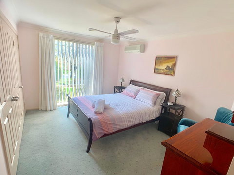 Tidy Home In A Leafy Suburb, Great Location - Qld Realsetate 3