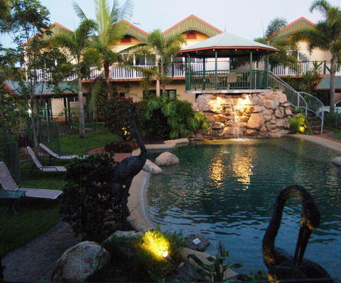 Tinaroo Lake Resort - Renee 0