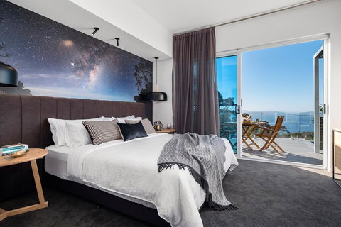 Tinderbox Retreat - Renee 0