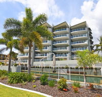 Tingeera Luxury Beachfront Apartments - Renee