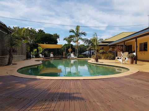 Tiona Holiday Park - Renee 1