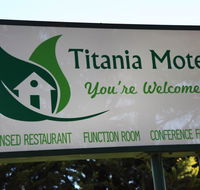 Titania Motel - Renee
