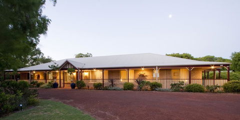 Toby Inlet Homestead - Renee 0