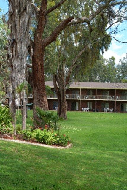 Tocumwal Golf Resort - Renee 3