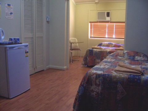 Todd Tavern - Renee 3