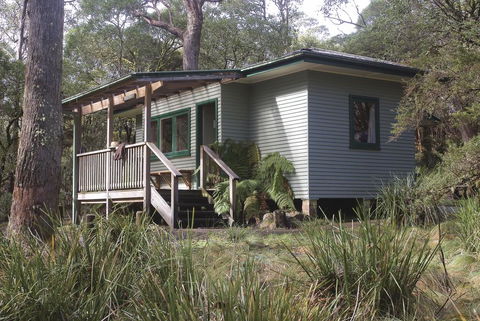 Toms Cabin - Internet Find 0