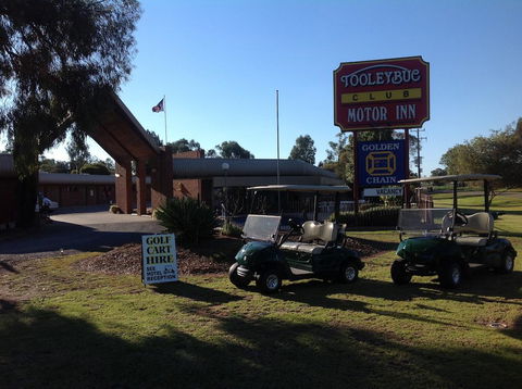 Tooleybuc Club Motor Inn - Renee 0