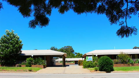 Tooleybuc Motel - Renee 1