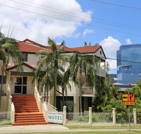 Toowong Central Motel Apartments - Renee