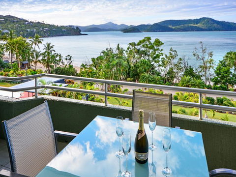 Top Floor Hibiscus Apartment 208 - Internet Find 1