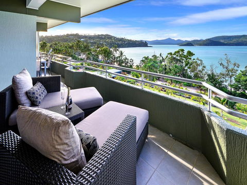Top Floor Hibiscus Apartment 208 - Internet Find 2