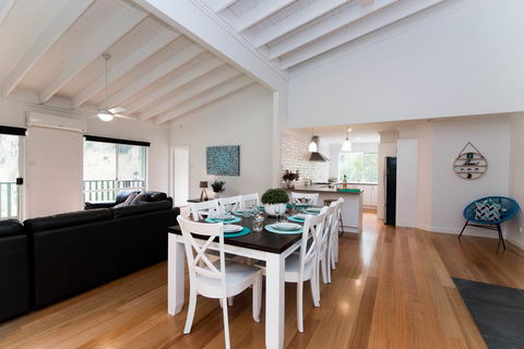 Toorongo River Chalets - Internet Find 0