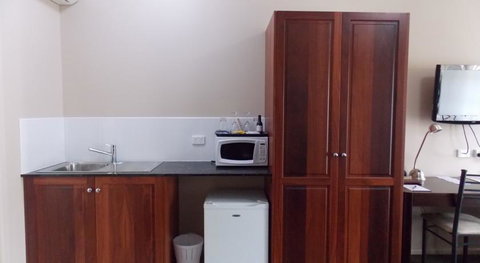 Top Of The Town Motel - Renee 0