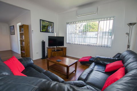 Topaz Cottage - Qld Realsetate 2