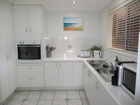 Torquay Beach Holiday House - Qld Realsetate 0