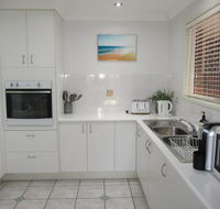 Torquay Beach Holiday House - Renee