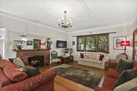 Business in Torquay VIC Renee Renee