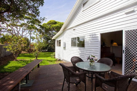 Torquay Retreats Aus - ThirtyOne Pride - Renee 1