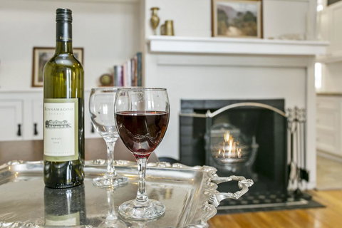 Toria Views - Swimm 3