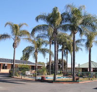 Town and Country Motor Inn - Petrol Stations