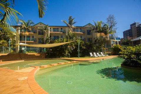 Town Beach Beachcomber Resort - Internet Find 0