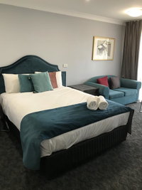 Town Country Motor Inn