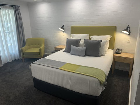 Town Square Motel - Qld Realsetate 1