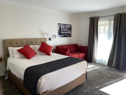 Town Square Motel - Qld Realsetate 2