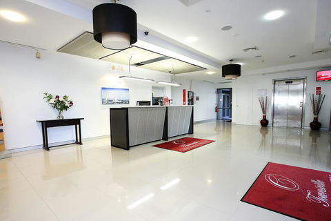 Townsville Central Hotel - Renee 3