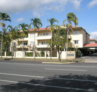 Tradewinds McLeod Holiday Apartments - Internet Find