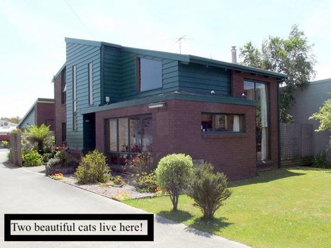 Trails End - Renee 0