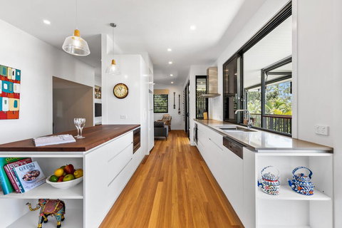 Tramican Street House - Qld Realsetate 2