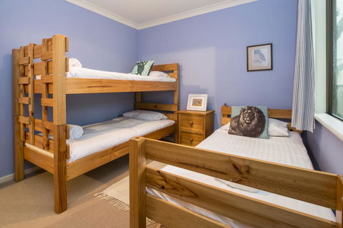 Tranquil Waters - Pet Friendly Family Beach House In Quindalup - Renee 1