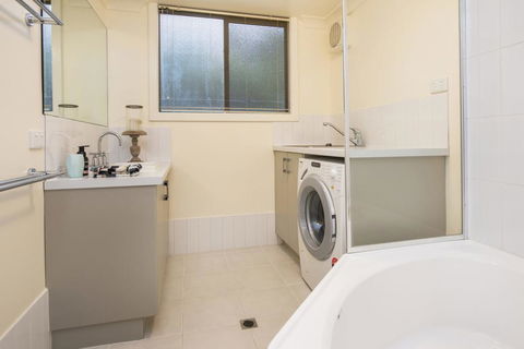 Tranquil Waters - Pet Friendly Family Beach House In Quindalup - Renee 3