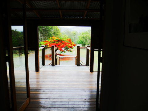 TRANQUILO BEACH HOUSE - Qld Realsetate 3