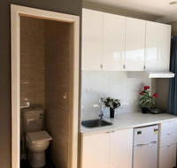 Traveler's Affordable Studio Unit Beverly Hills - Petrol Stations