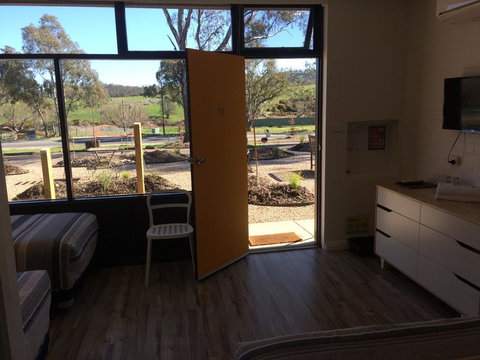 Tread Harcourt - Internet Find 1