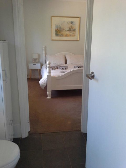 Tree Lodge - Renee 1